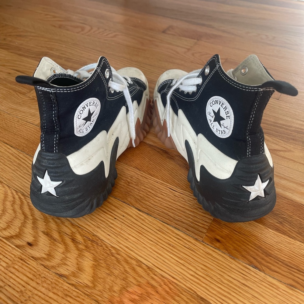 Converse Run Star Motion Platforms Men’s Sz 7/ Women’s 8.5